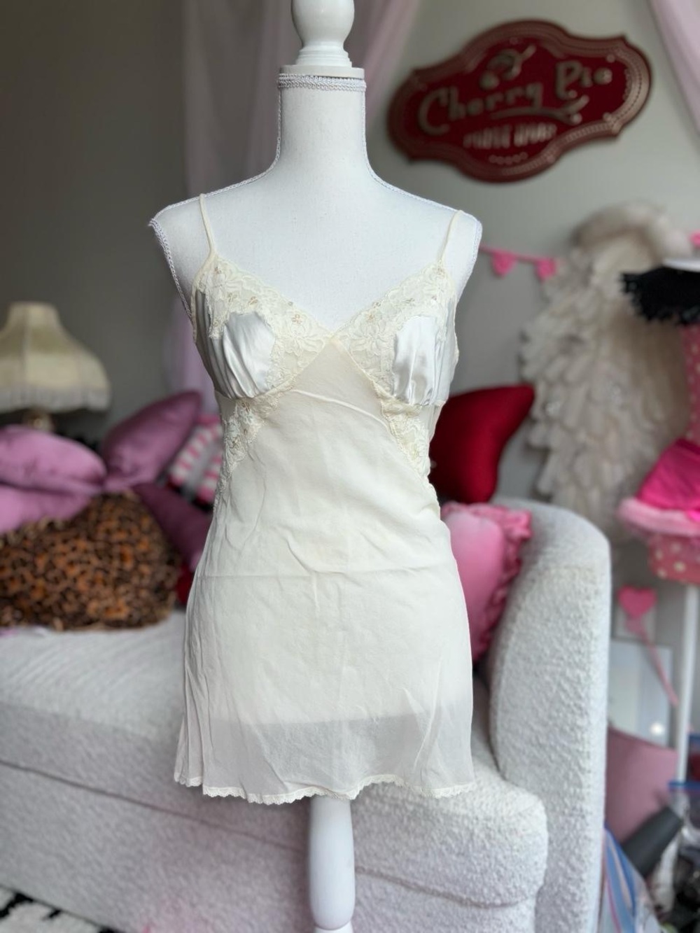 Y2K ‘03 100% silk Cream beaded sequin lace slip dress